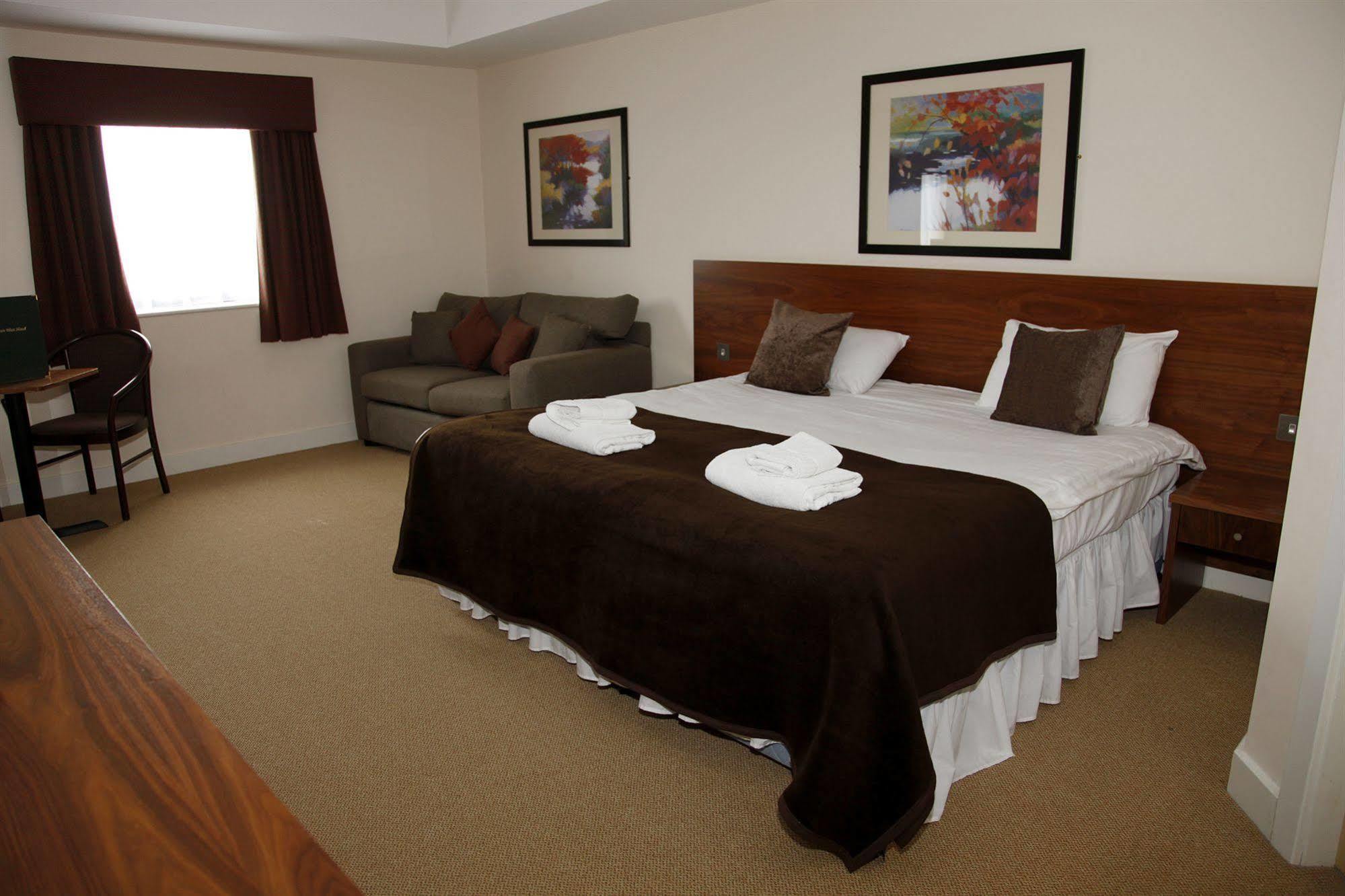Boston West Hotel Kültér fotó